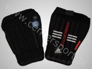 OCHRANIACZE PIŁKARSKIE ADIDAS PREDATOR ANATOMIC