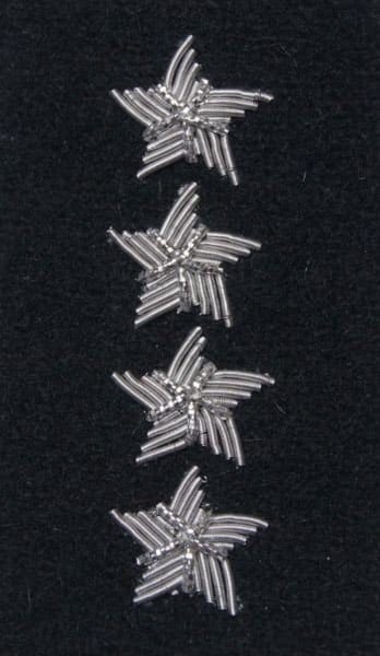 Stopień Wojska Polskiego haftowany bajorkiem do beretu czarnego – starszy chorąży sztabowy